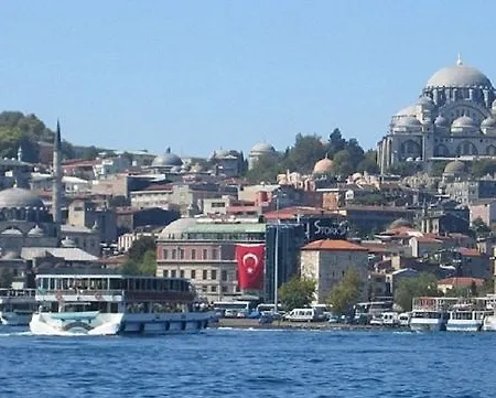 Raymond Blue Hotel 3*