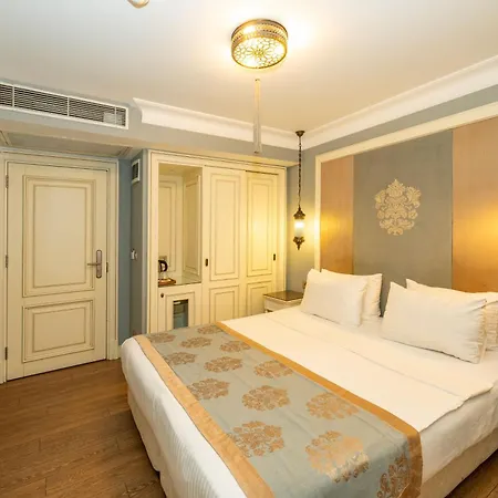 Szálloda Raymond Blue 3*