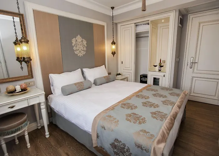 Raymond Blue Стамбул