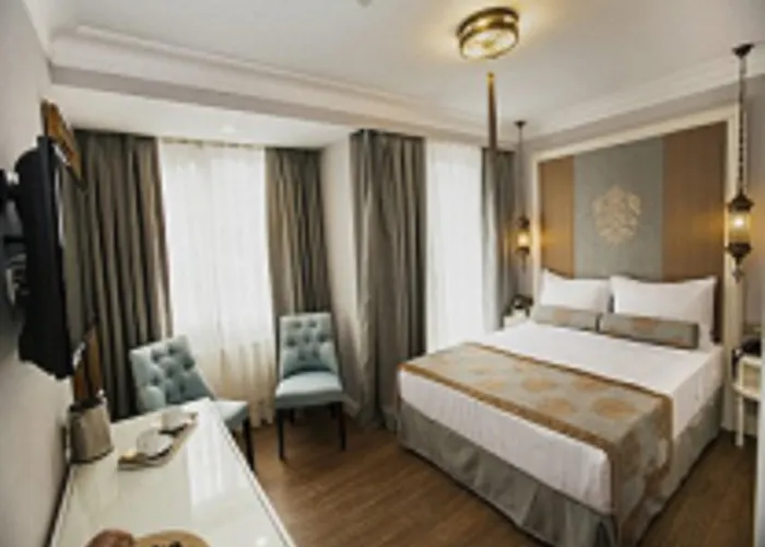 Raymond Blue Отель