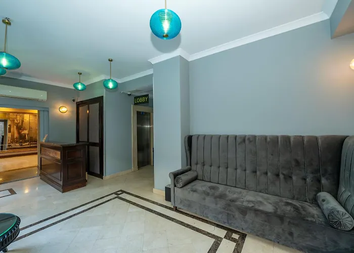 Raymond Blue Стамбул