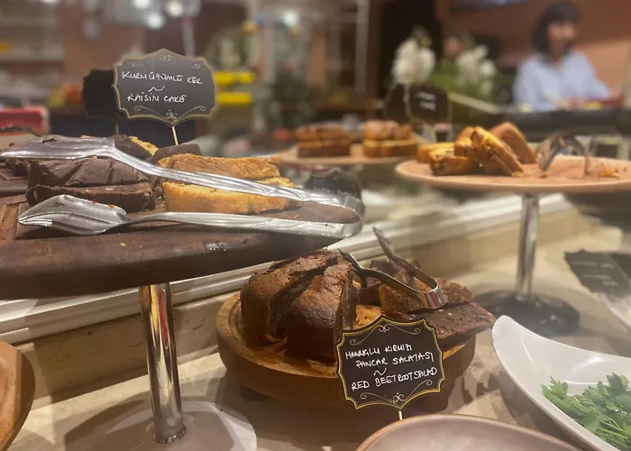 Отель Raymond Blue