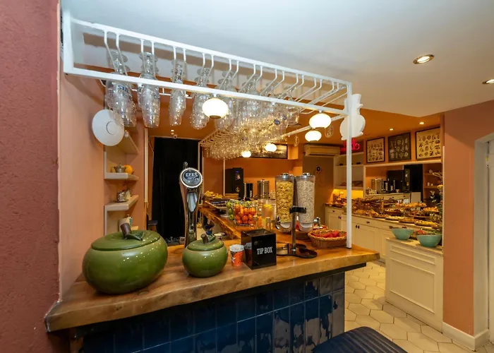 Raymond Blue Стамбул