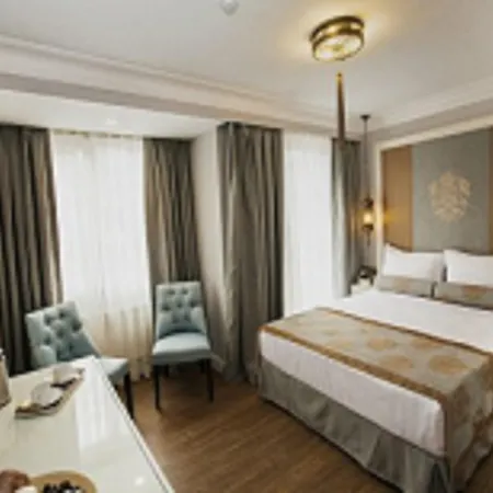 Raymond Blue Hotell